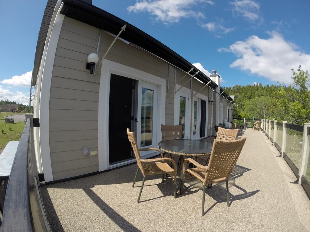 Auberge Sur Le Lac Temiscouata Temiscouata Sur Le Lac Exterior foto
